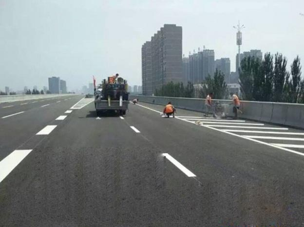 哈尔滨冷漆划线 禁停网格划线