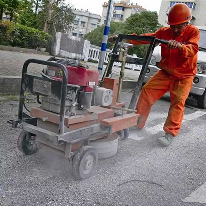 哈尔滨道路标线清除施工